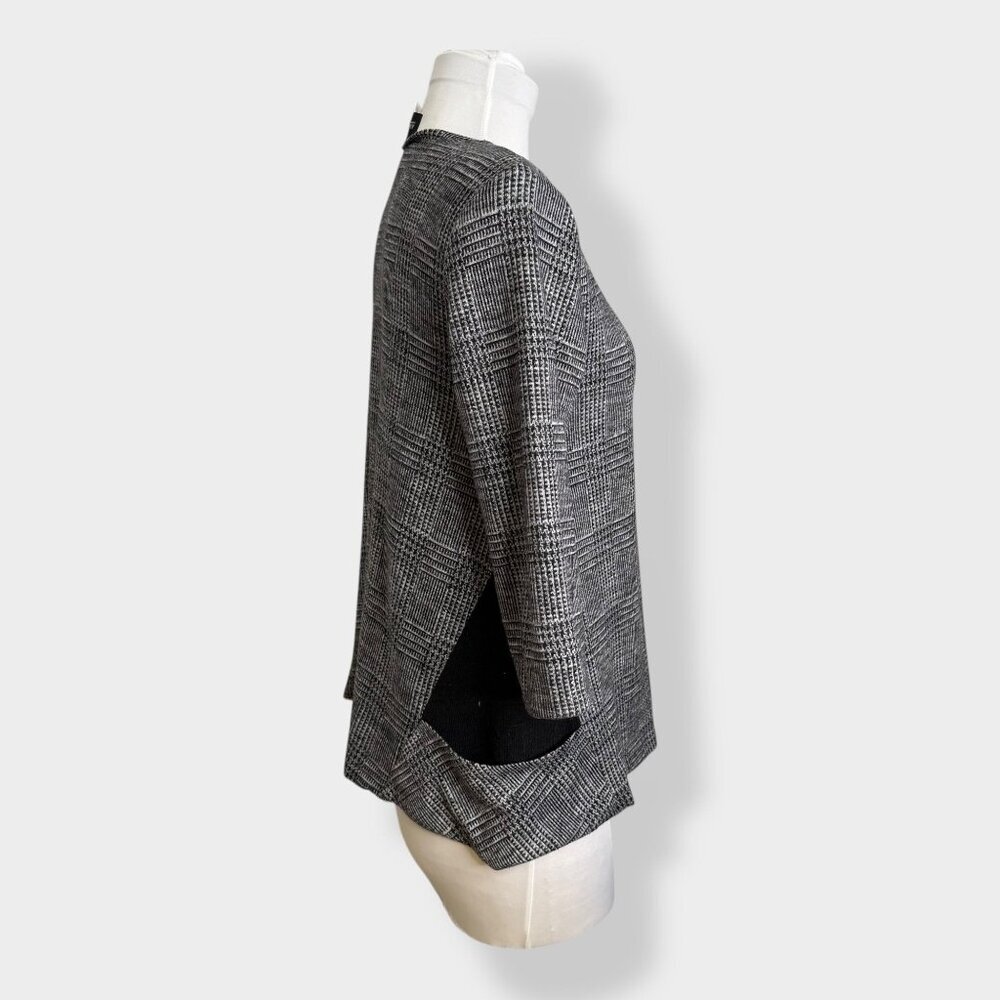 Andria Lieu Collection Patterned Top‎ - Picture 2 of 5